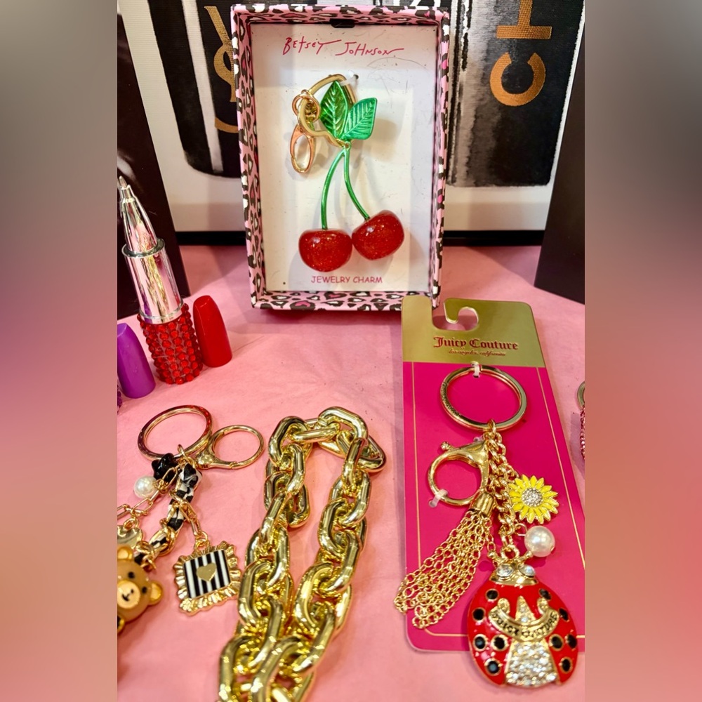 BETSEY J. and JUICY C. Assorted Women's Keychains/Bag Charms & more.
10 Items - Picture 2 of 6
